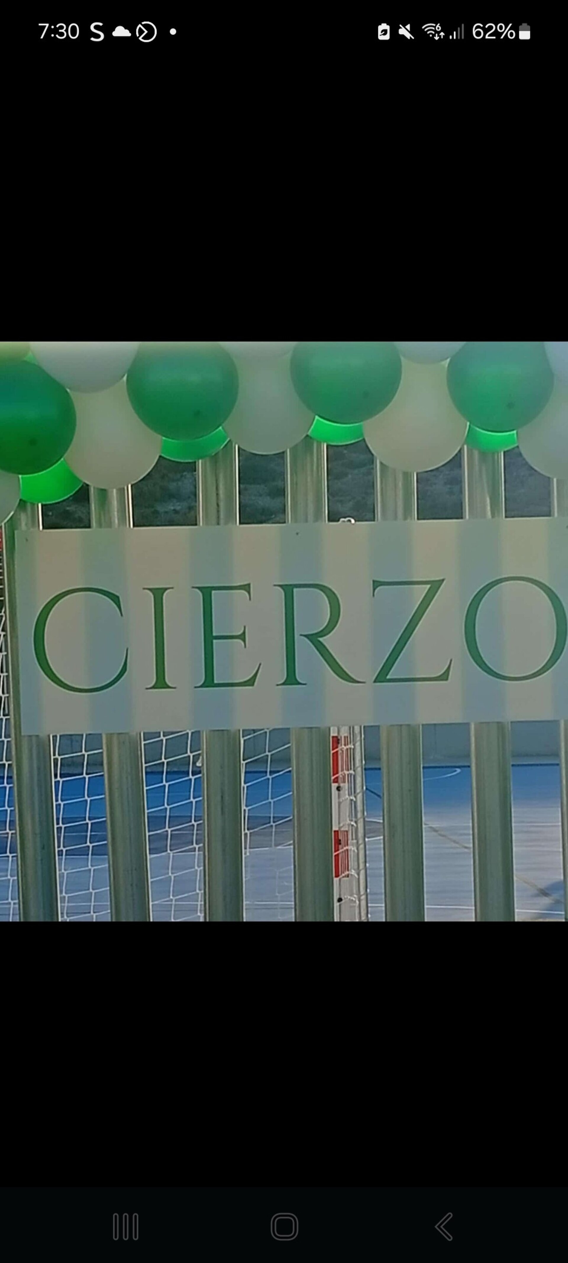 Arco de globos con PVC corporativo - 3